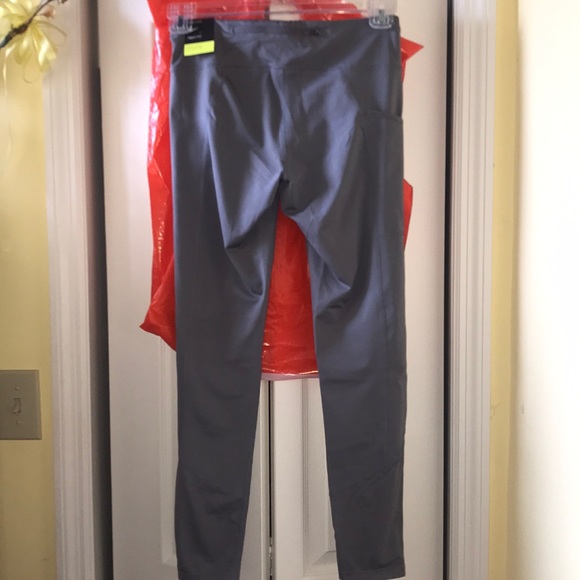 Nike Leggings - Picture 2 of 9